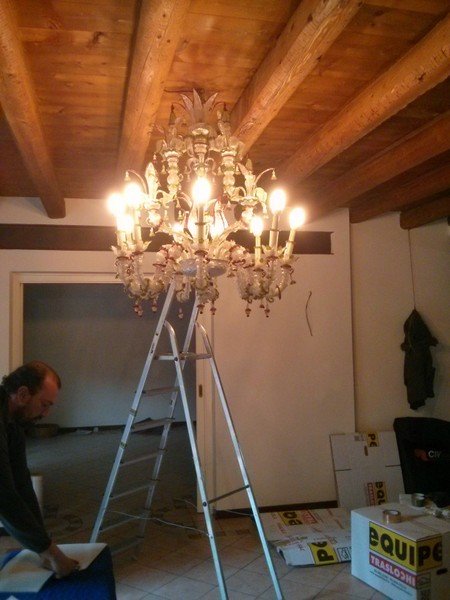 trasloco lampadario murano, imballaggio lampadario murano, deposito custodia mobili treviso